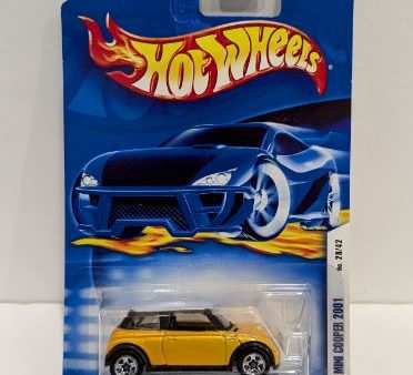 2001 Hot Wheels Mini Cooper 2001 Online now