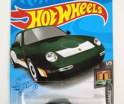 2021 Hot Wheels HW Dream Garage 96 Porsche Carrera Supply